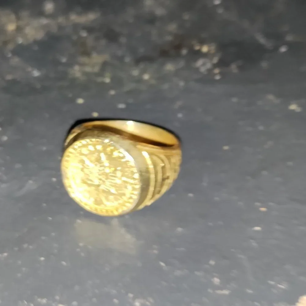 18 K GOLD RING. - Picture 6 of 7